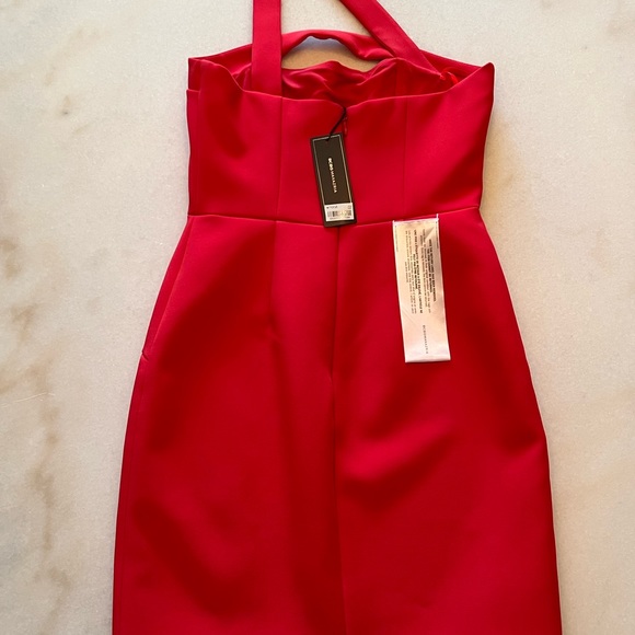 Short, body hugging red dress! - Picture 3 of 3